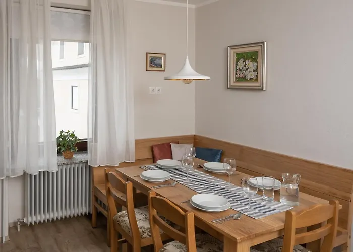 Apartma Ajda *